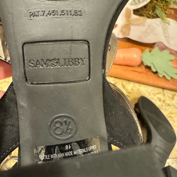 NWOB Sam & Libby block heels. Never been worn. Please see all pictures. - Picture 10 of 10